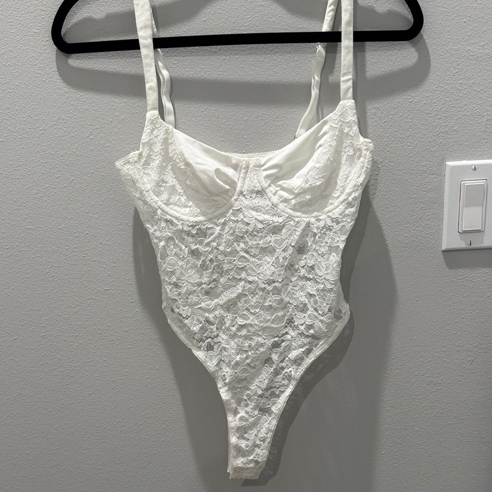 White lace underwire bodysuit